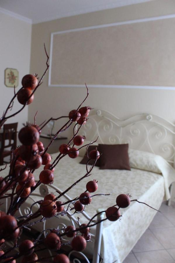 Donna Concetta Casa Vacanze Felline Екстериор снимка