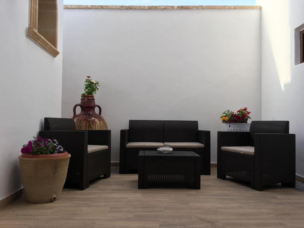 Donna Concetta Casa Vacanze Felline Екстериор снимка