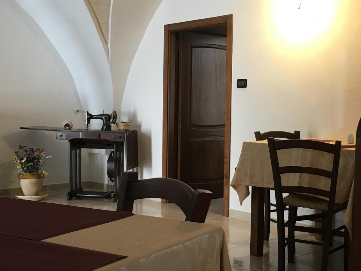 Donna Concetta Casa Vacanze Felline Екстериор снимка